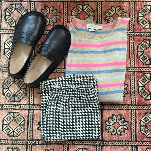 Vineyard Vines beach layer merino wool natural fiber sweater, fits like a small - Picture 2 of 6